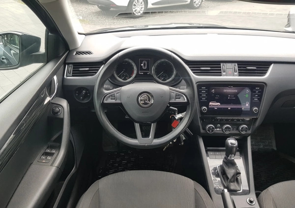 Skoda Octavia cena 46500 przebieg: 171000, rok produkcji 2018 z Kalwaria Zebrzydowska małe 232